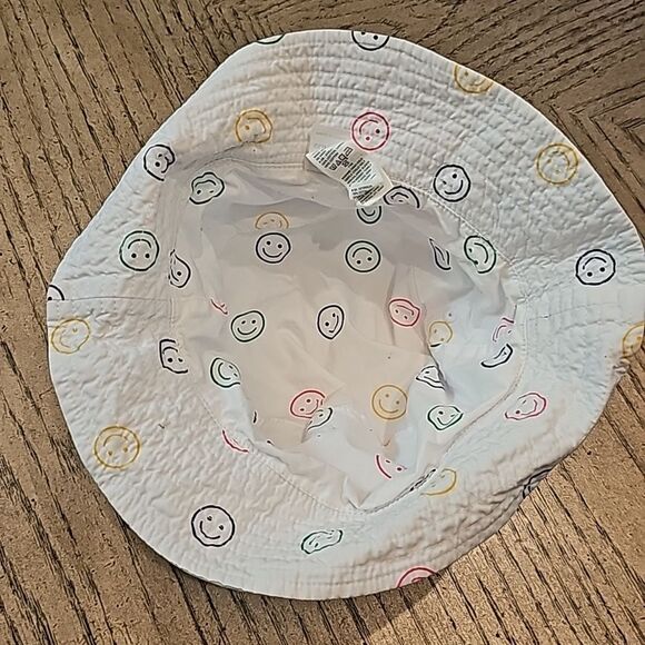 Girls happy face reversible bucket hat size S Old Navy never worn - Picture 4 of 7